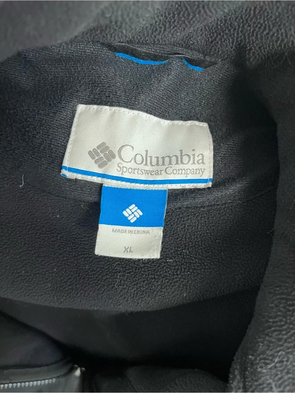 MENS XL Columbia Black Softshell Jacket